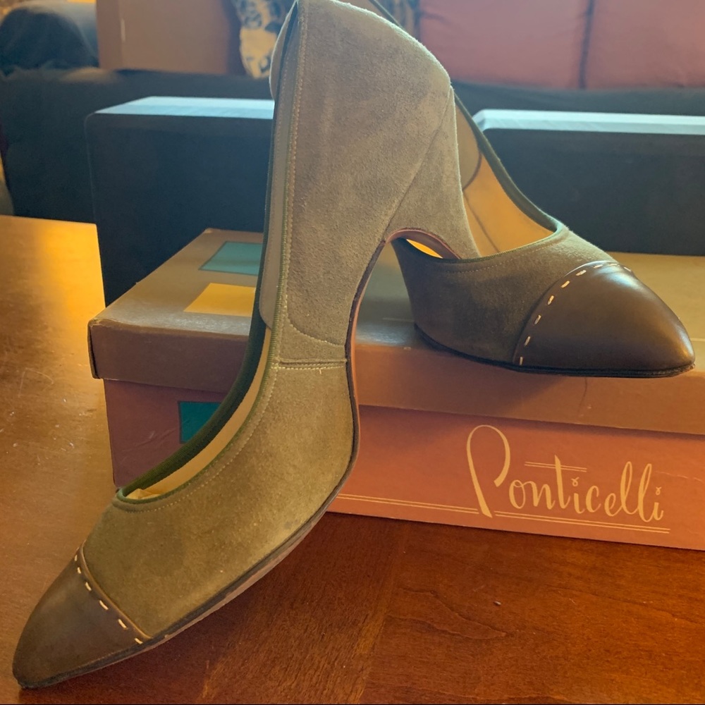 Stiletto Vintage 1960’s Ponticelli by Wilbars Avocado Suede Ladies High Heel